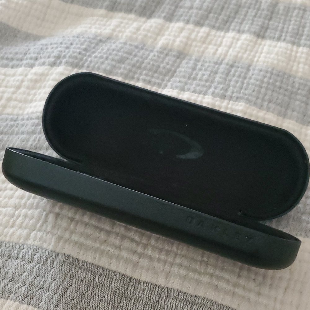 Oakley Black Hard Shell Eyeglass Case